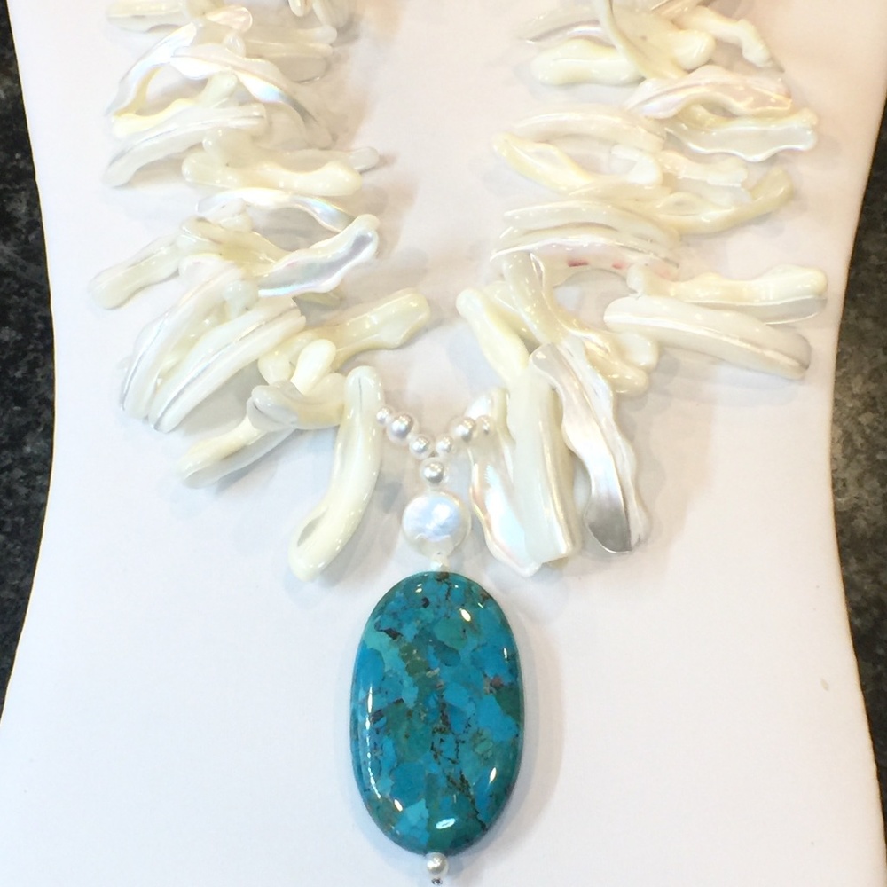 Diana Venezia Mother of Pearl & Turquoise Necklace